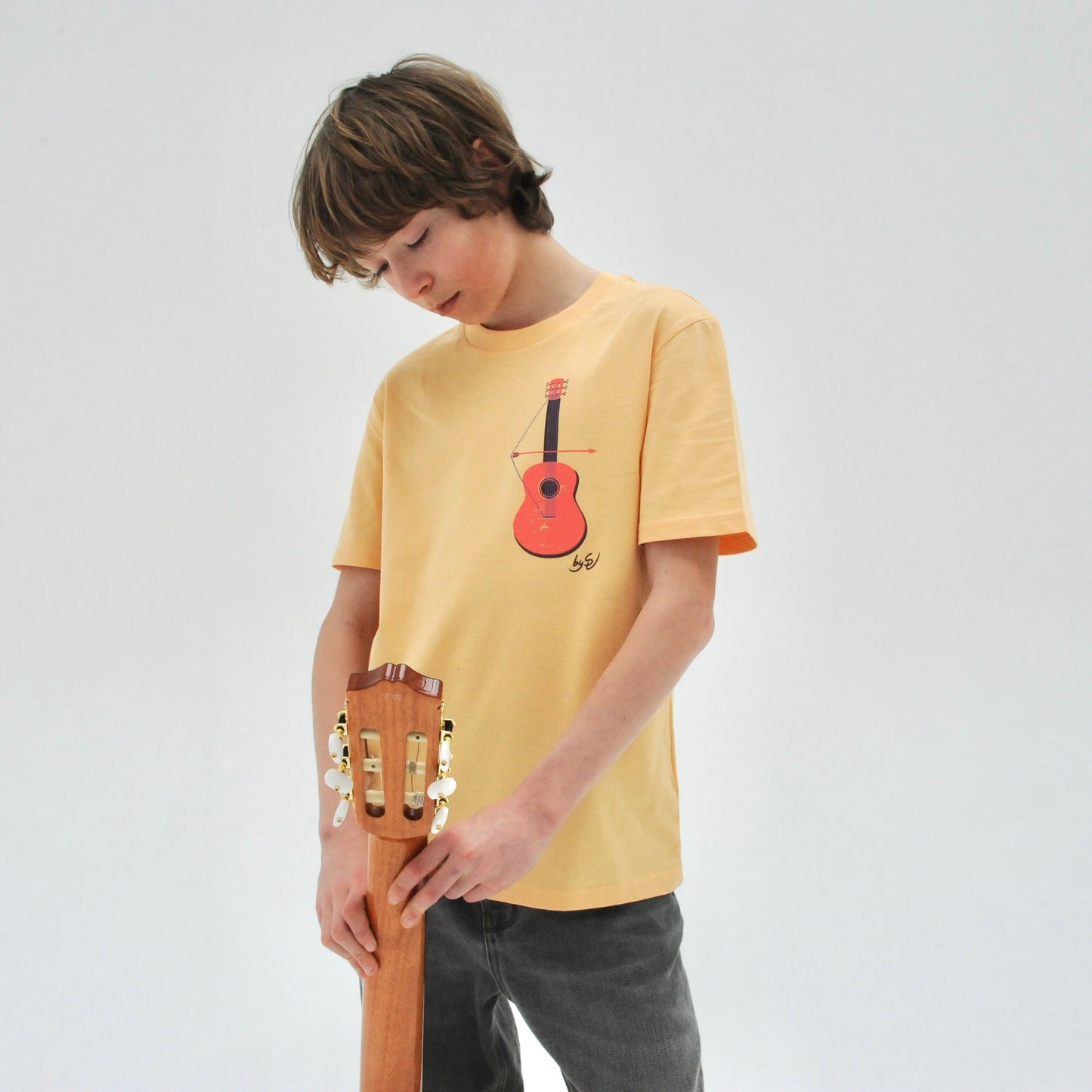 STRUCK BY MUSIC - TEE / YELLOW